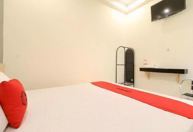 Majatalo Reddoorz At Hotel Putra Perdana Klaten