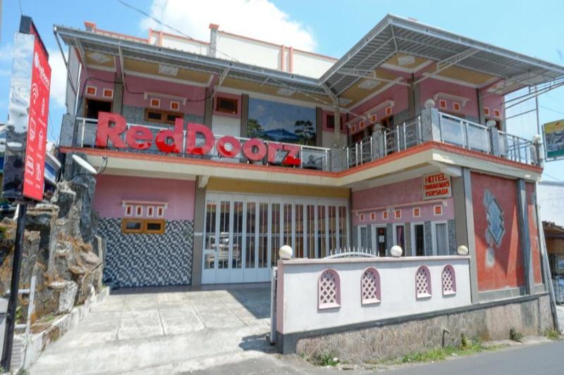 Pension Reddoorz Near Desa Wisata Tambi Dieng