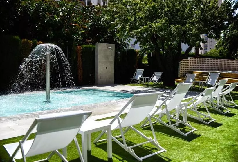 Apartamentos La Era Park