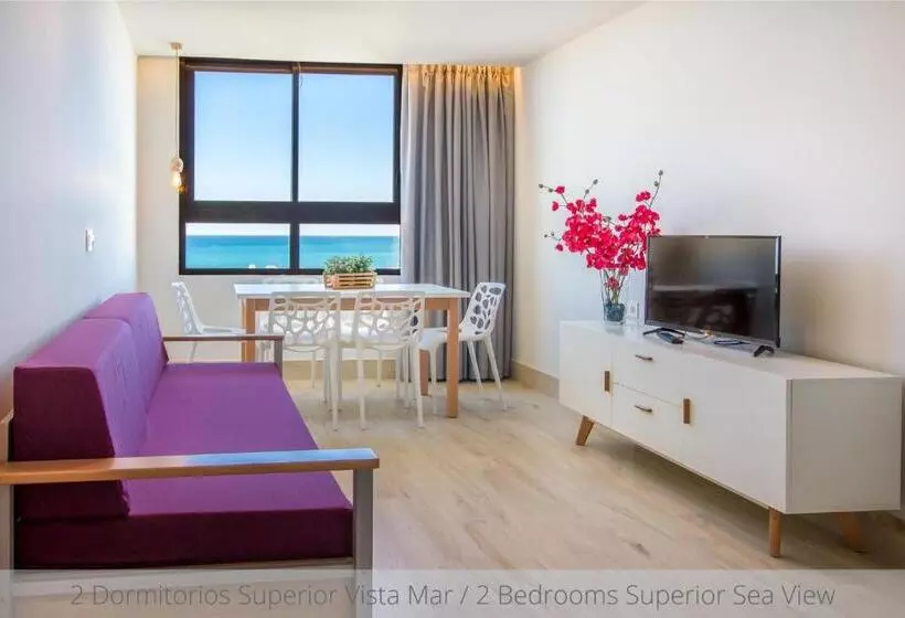 Apartamentos La Era Park