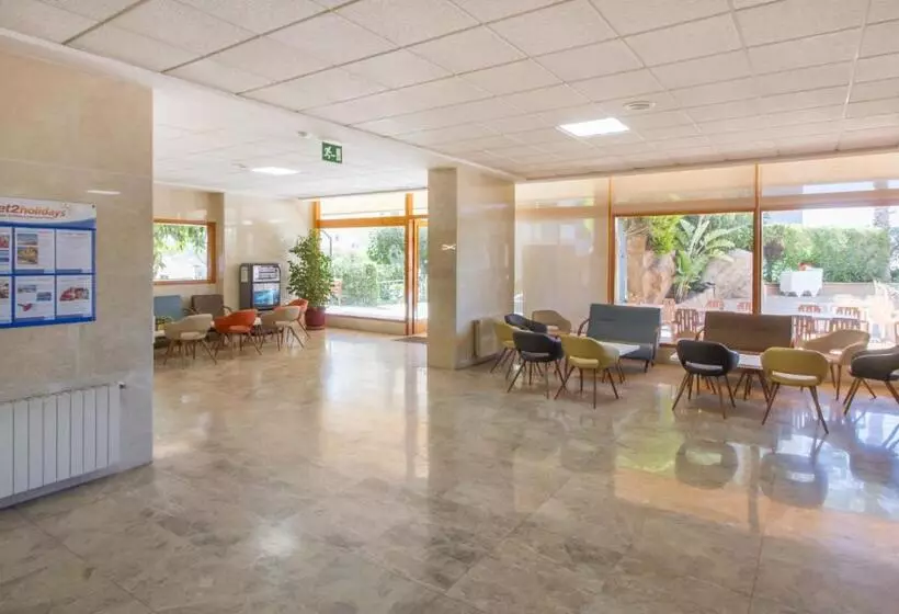 Apartamentos La Era Park