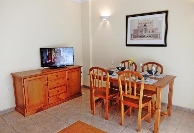 Apartamentos Los Juncos