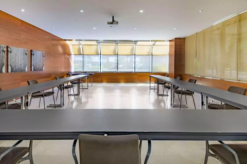 Ac Hotel Genova By Marriott