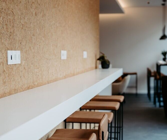 هتل Canadiano Urban Nature