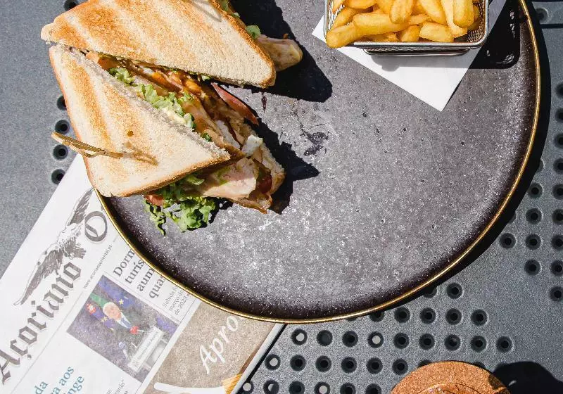 هتل Canadiano Urban Nature