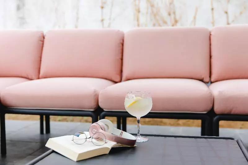 هتل Canadiano Urban Nature