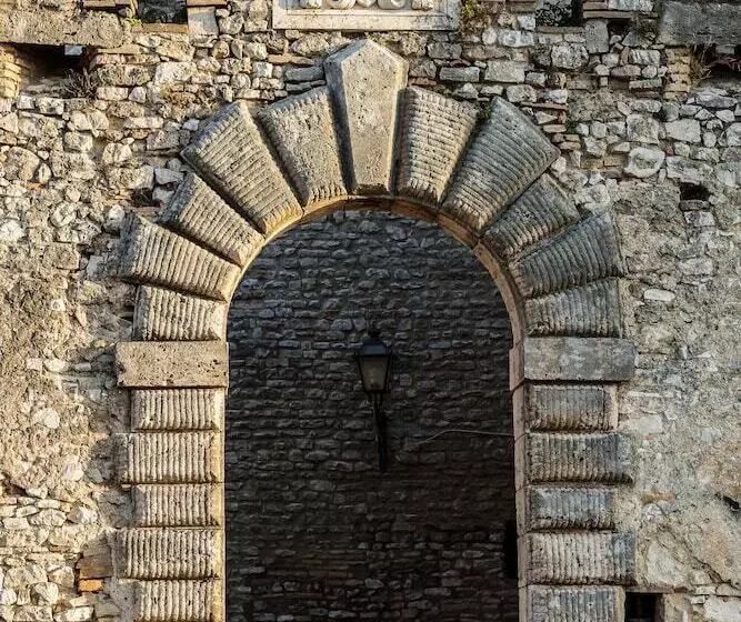 酒店 Castello Orsini