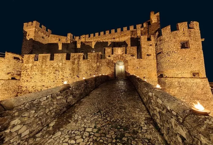 酒店 Castello Orsini