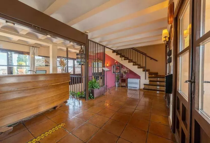 هتل Cigarral De Caravantes