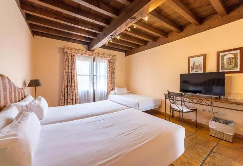 هتل Cigarral De Caravantes