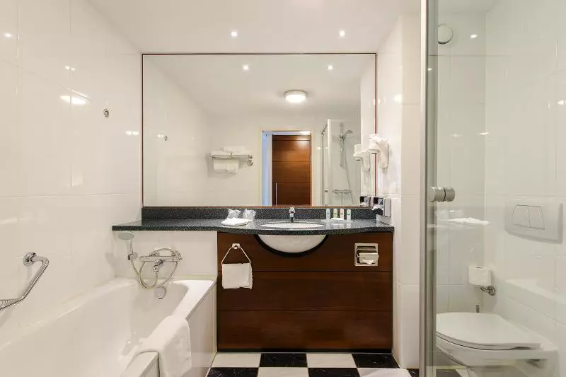 בית מלון כפרי Courtyard By Marriott Amsterdam Airport