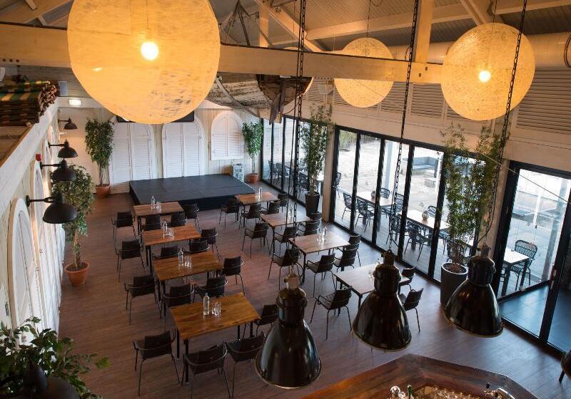 Hotel Courtyard By Marriott Amsterdam Airport