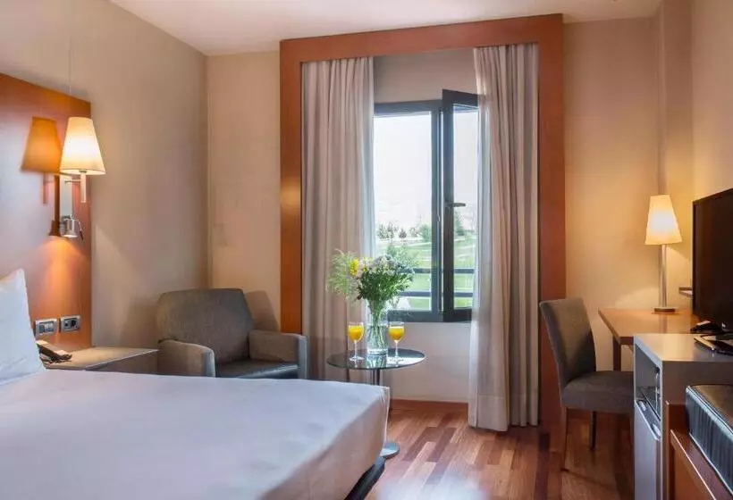 Отель Exe Cuenca