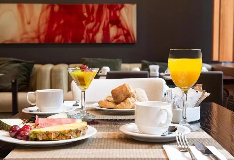 Отель Exe Cuenca