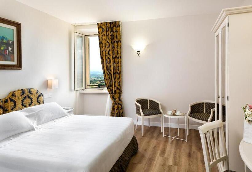 Отель Fontebella