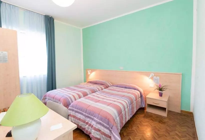 Отель Gambrinus