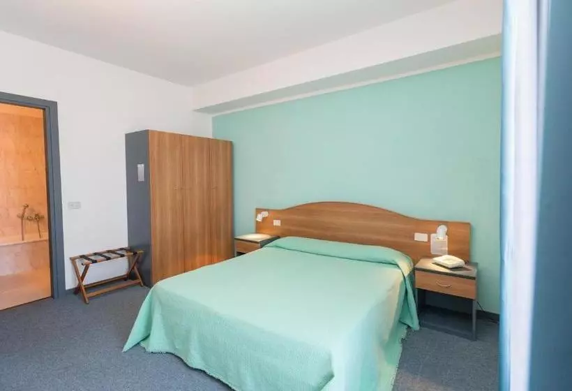 Отель Gambrinus