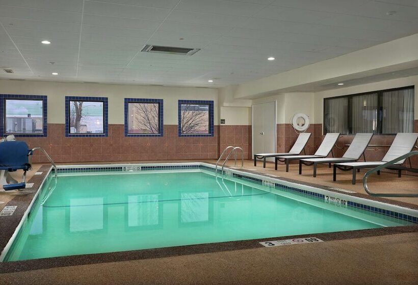 Отель Hampton Inn Niagara Falls