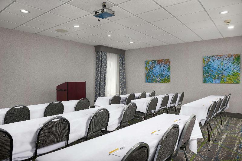 Отель Hampton Inn Niagara Falls