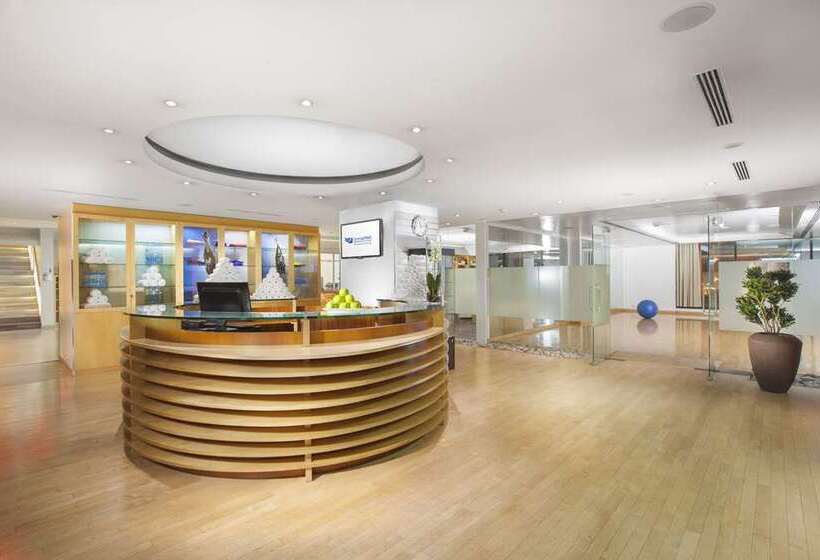 هتل Hilton Prague