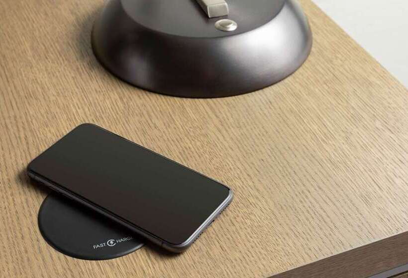 هتل Hilton Prague