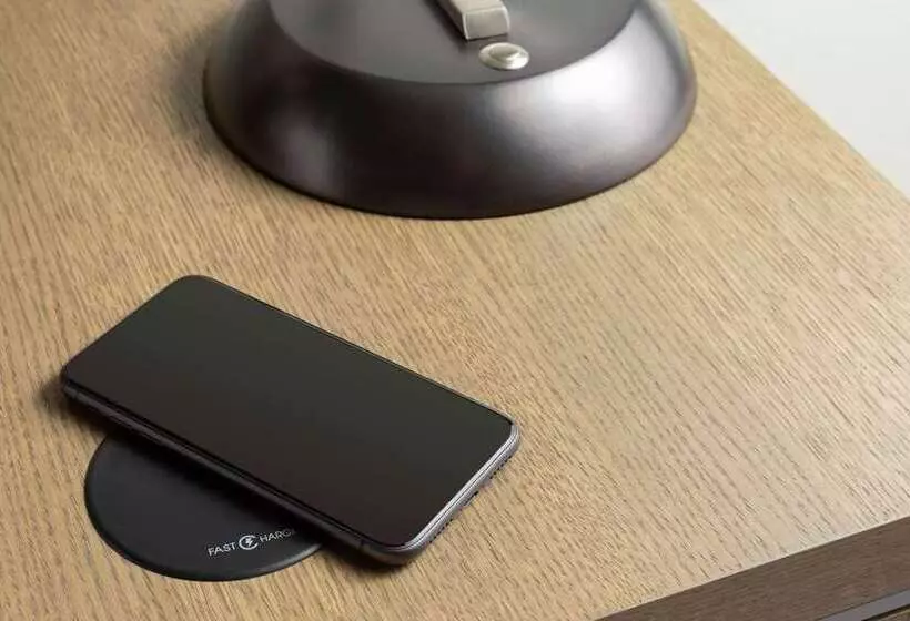 هتل Hilton Prague