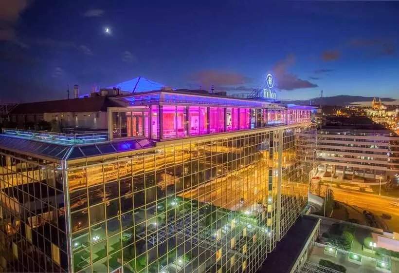 هتل Hilton Prague