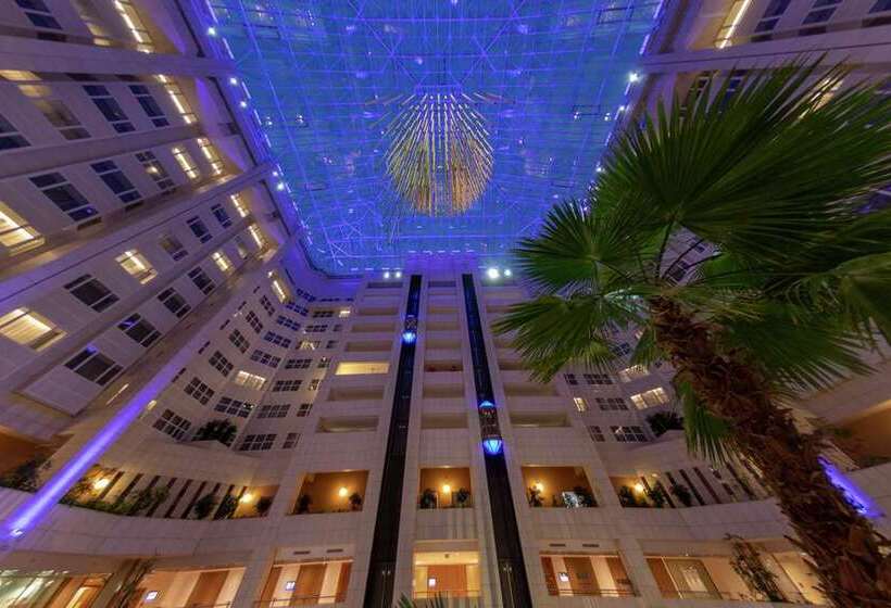 هتل Hilton Prague