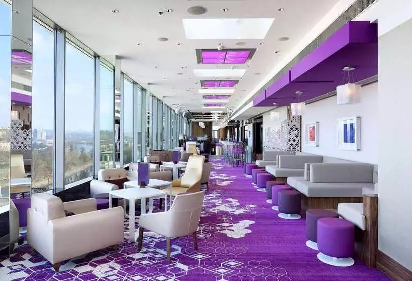 هتل Hilton Prague