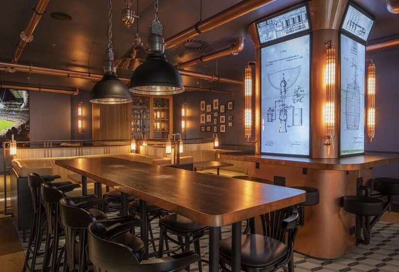 هتل Hilton Prague