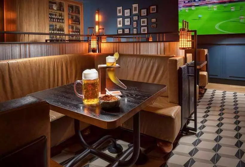 هتل Hilton Prague