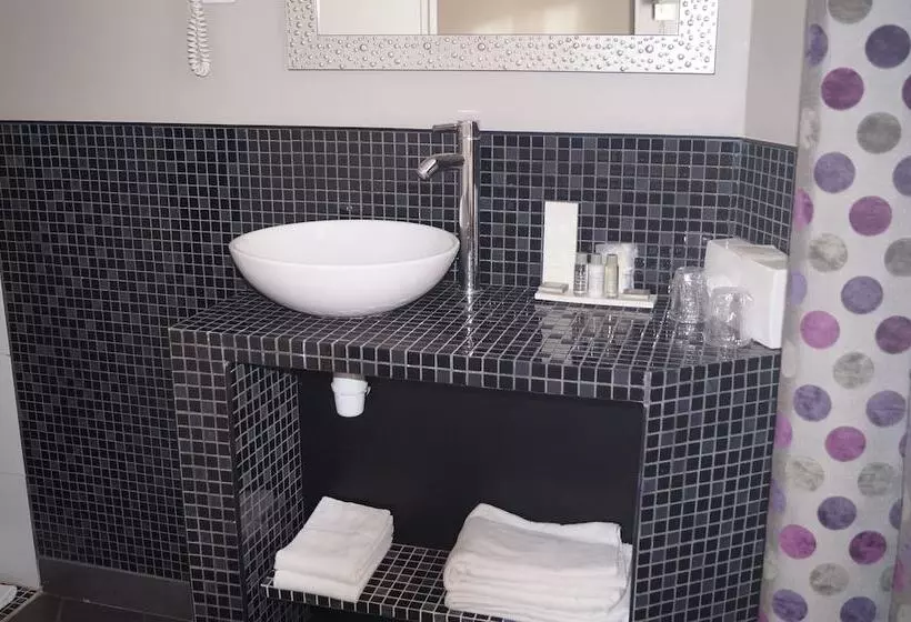 ホテル Hôtel L'univers