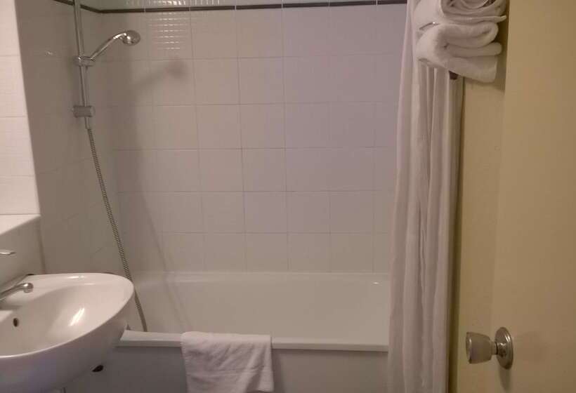 Hotelli Kyriad Mulhouse Est Lutterbach