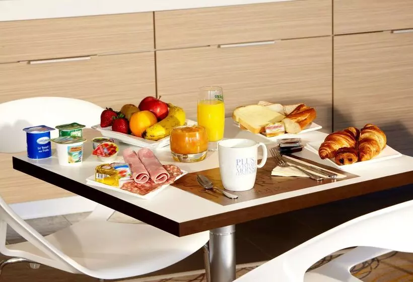 בית מלון כפרי Kyriad Mulhouse Est  Lutterbach