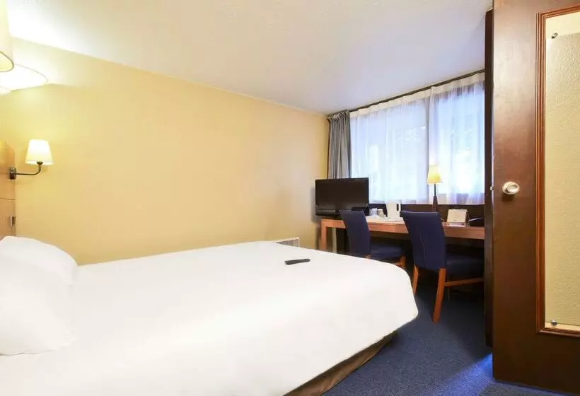 בית מלון כפרי Kyriad Mulhouse Est  Lutterbach