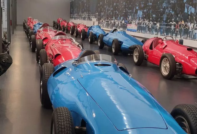 בית מלון כפרי Kyriad Mulhouse Est  Lutterbach