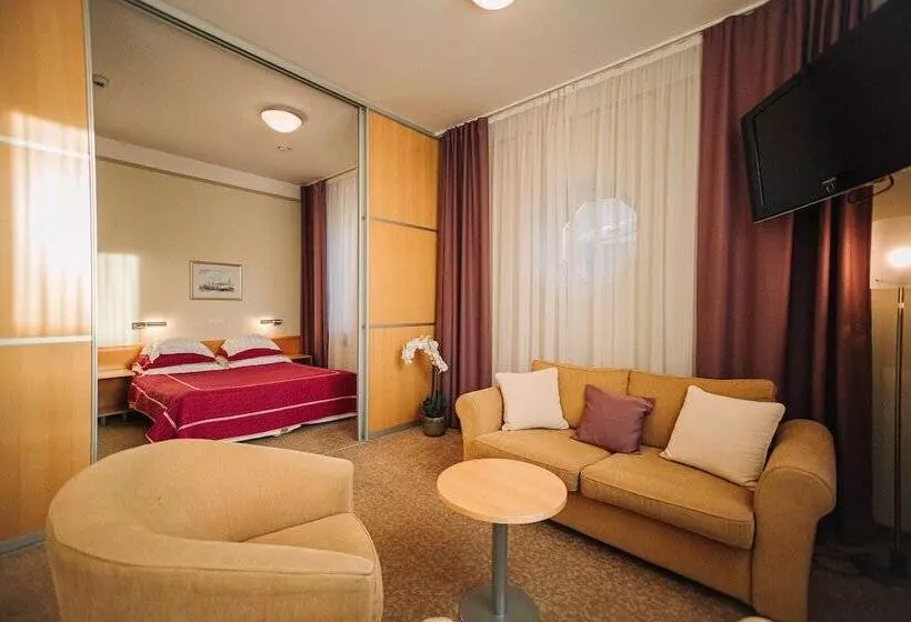 هتل Rixwell Viru Square