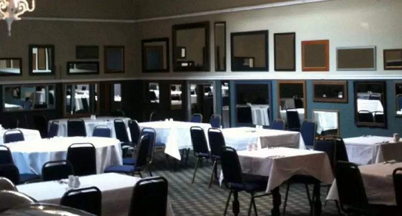 בית מלון כפרי The Rowton