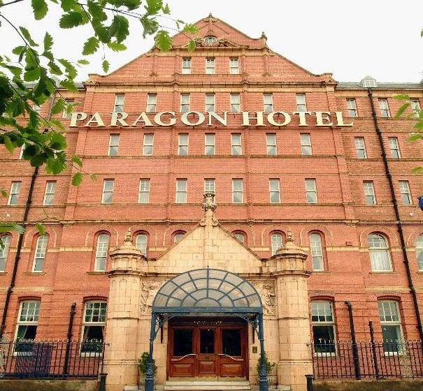 בית מלון כפרי The Rowton