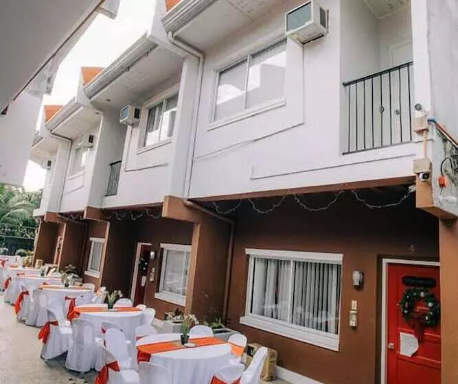 Ashley And Bill S Suites  N Garden Hotel And Vacation Homes