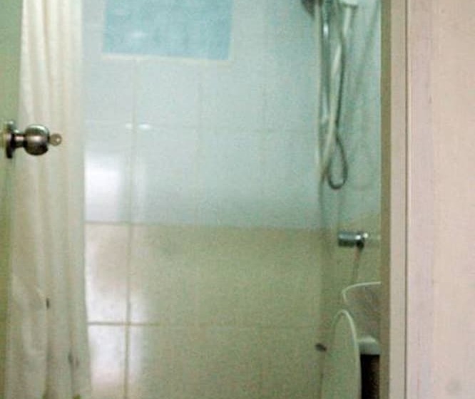 Ashley And Bill S Suites N Garden Hotel And Vacation Homes