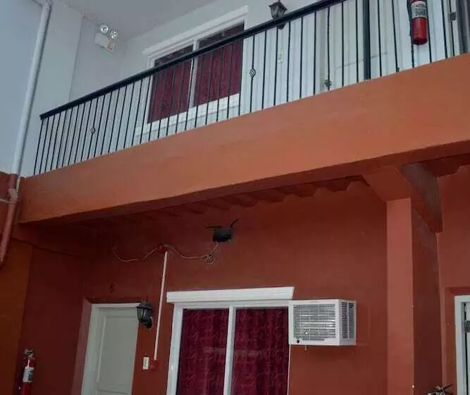 Ashley And Bill S Suites  N Garden Hotel And Vacation Homes