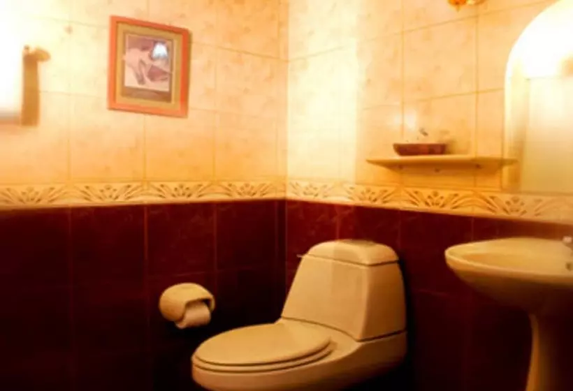 Hotelli Crown Royale