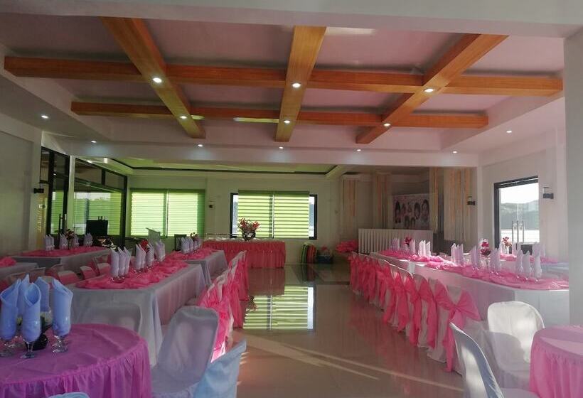 Juvies Resort Hotel And Restaurant