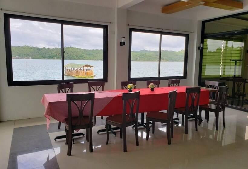 Juvies Resort Hotel And Restaurant