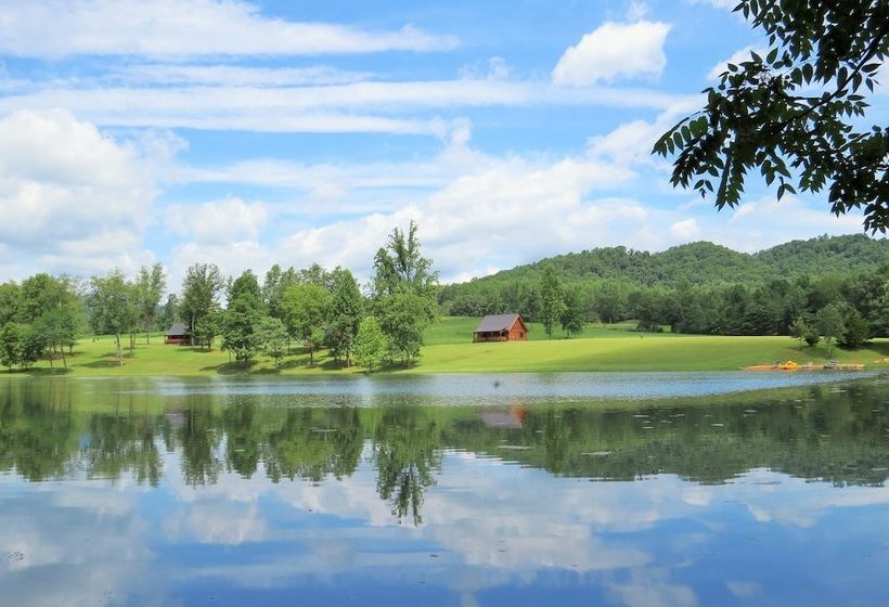 Southern Comfort Lakeside Cabin Resort
