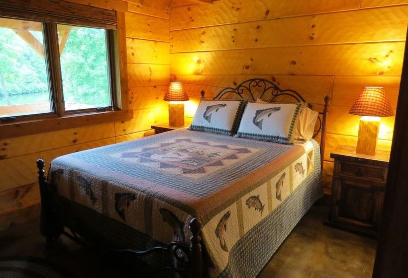 Southern Comfort Lakeside Cabin Resort