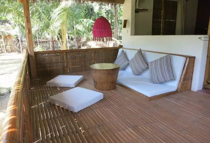Sugar Lounge Lodge