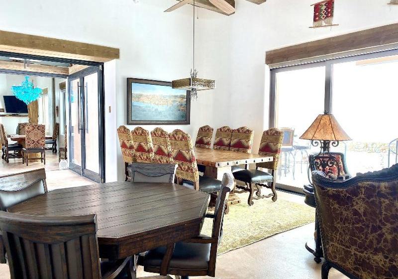 The Grand Hacienda B&b