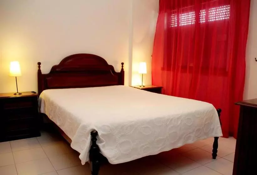 Apartamentos Torre Da Rocha Frente Ao Mar